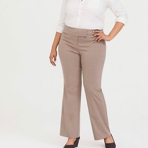 Classic High Rise Relaxed Trouser